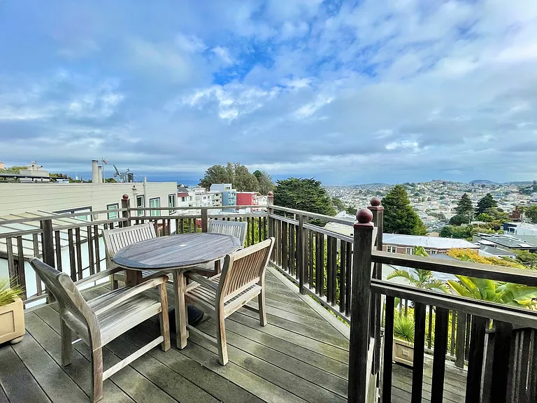 367 Roosevelt Way — Photo 33
