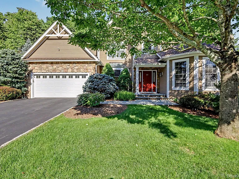 49 Miller Cir — Photo 1