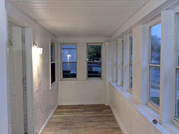 4th image of 2477 Hiawatha St