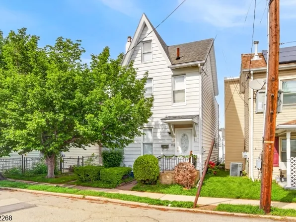 59 Railroad Ave, Phillipsburg Town, NJ 08865