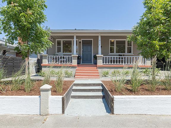 2nd image of 217 Lincoln Street