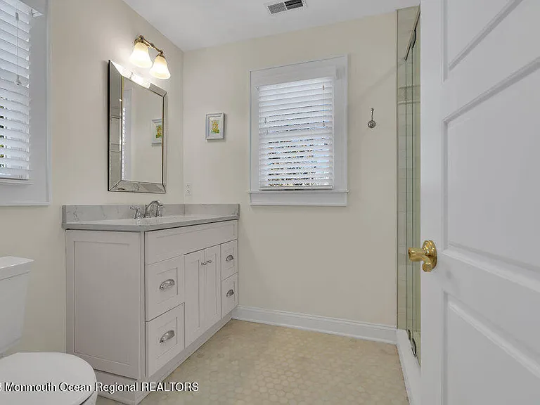 303 B St — Photo 47