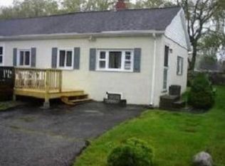 11B Rhode Island Ave, Narragansett, RI 02882