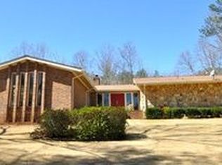 1320 Twin Lakes Rd, Athens, GA 30606