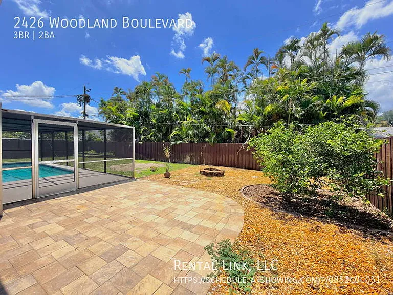 2426 Woodland Blvd — Photo 52