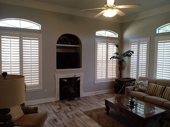 5th image of 2252 Beach Dr
