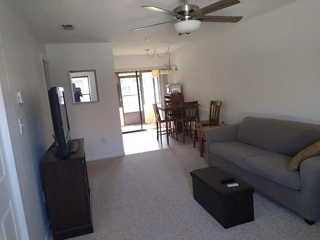 2 bed, 800 sqft, $900 — Photo 4
