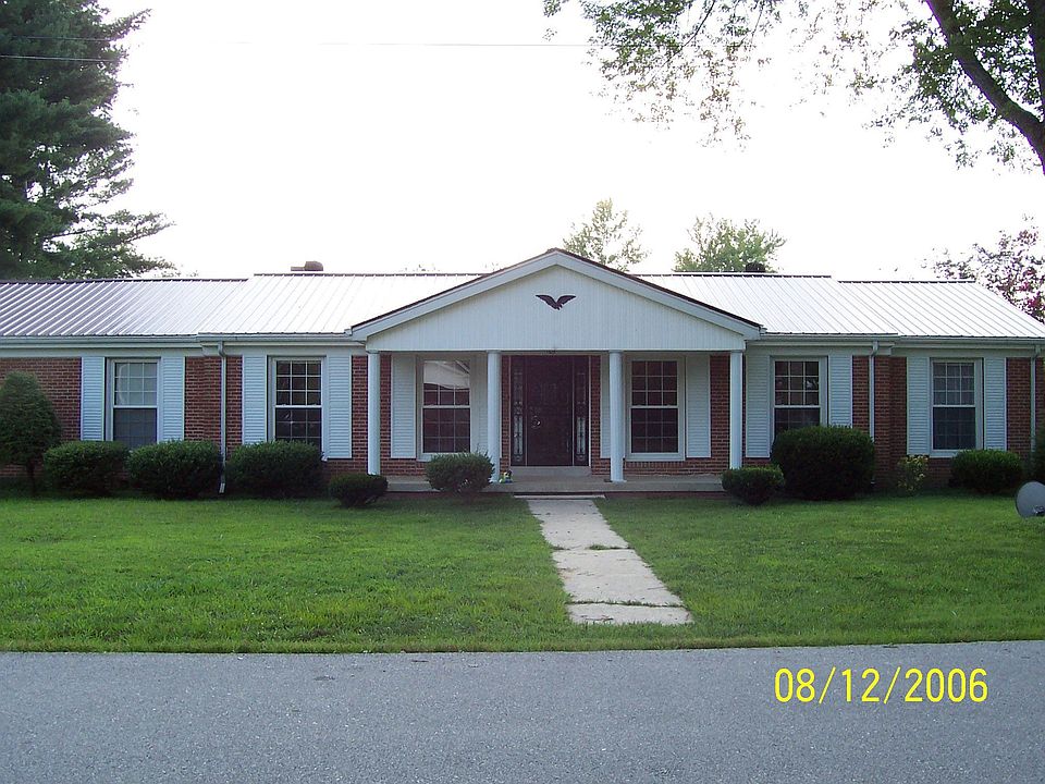 105 Riverside Dr Carthage TN 37030