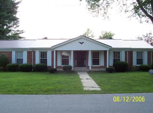 105 Riverside Dr, Carthage, TN 37030