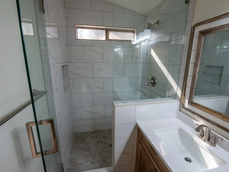 833 E Ross Ave — Photo 15