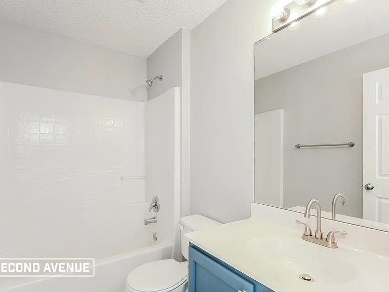 12042 Villa Rd — Photo 12
