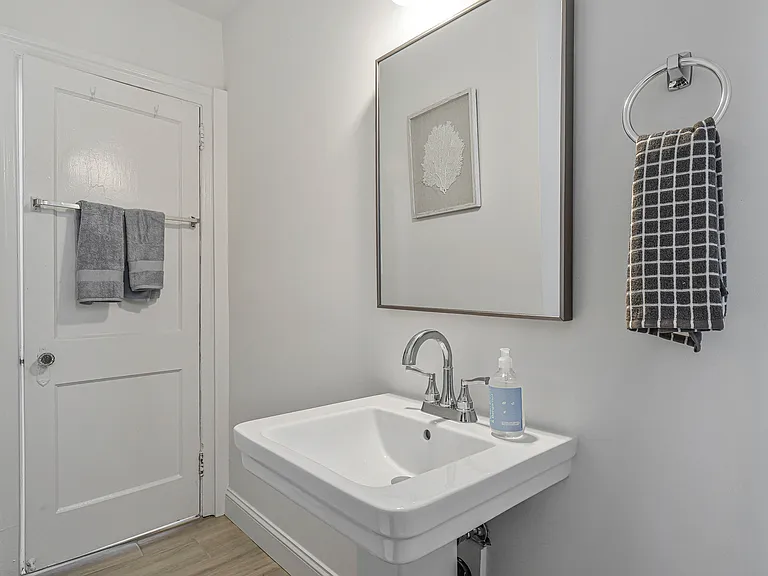 8 Sunset Dr #1 — Photo 15