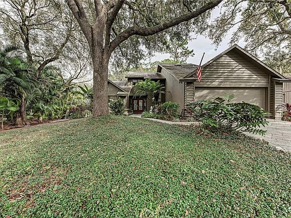 5th image of 811 Hampton Wood Ct