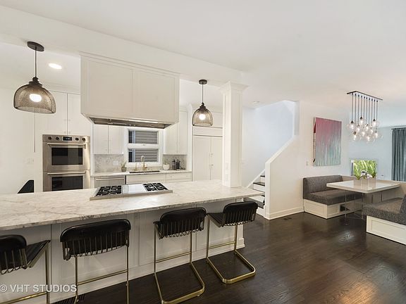 4th image of 1419 W Wrightwood Ave