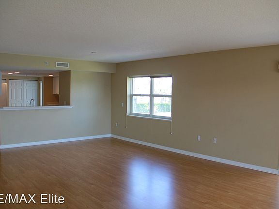4th image of 8941 Lake Dr APT D201