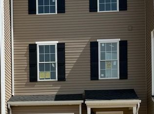 92 Holstein Dr #39, Hanover, PA 17331