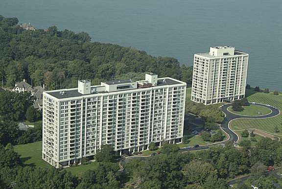 1st image of 1 Bratenahl Pl APT 1508