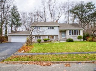32 Collins Ave, Closter, NJ 07624