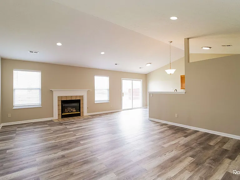 316 Pepperidge Dr — Photo 6