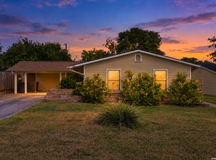 551 CRAIGMONT LN, San Antonio, TX 78213