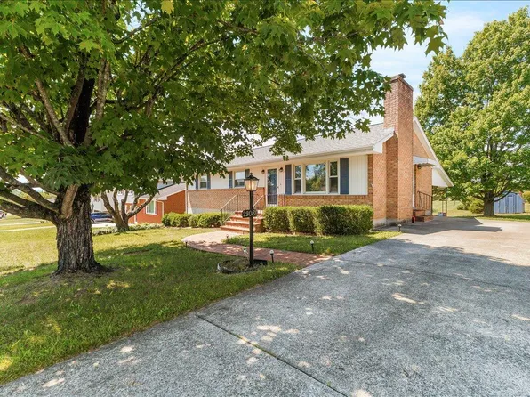 2908 Neil Dr, Roanoke, VA 24019