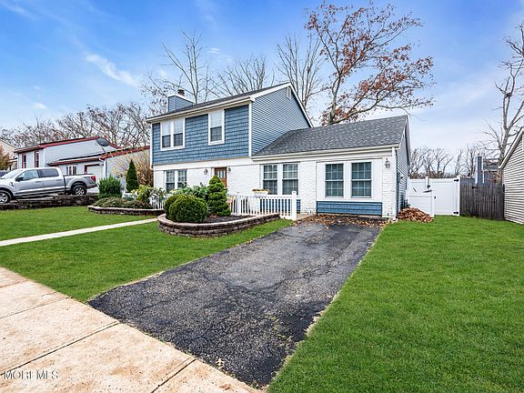 3rd image of 5 Sloop Court