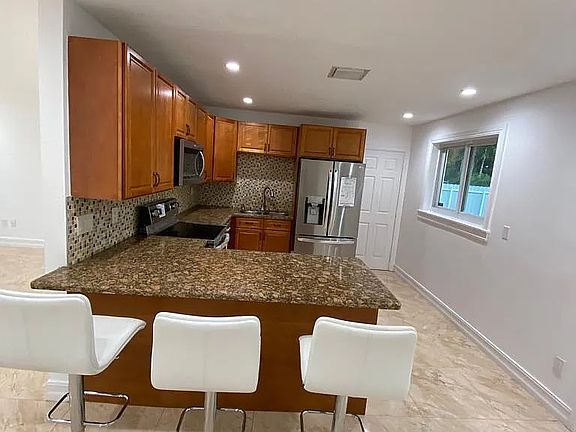3rd image of 2321 SW 89th Ct