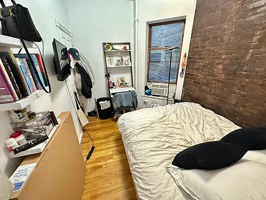 Rented by J PRESTON AND ASSOCIATES INC | media 16