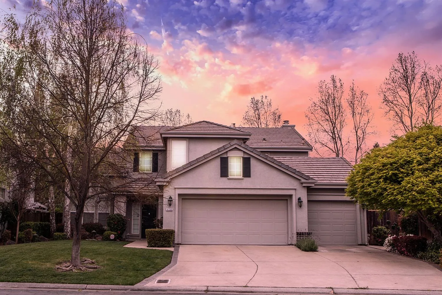 4150 Pinehurst Cir photo 1