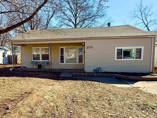 211 Miller Ave, Mulvane, KS 67110