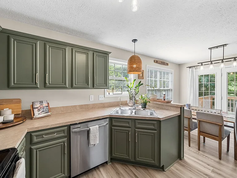 1092 Bobcat Dr — Photo 11