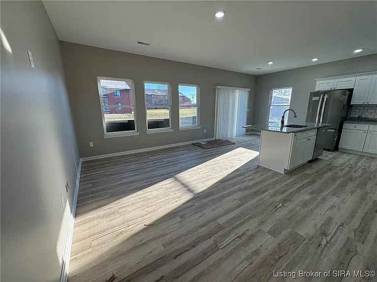 2022 N Greentree Blvd — Photo 5
