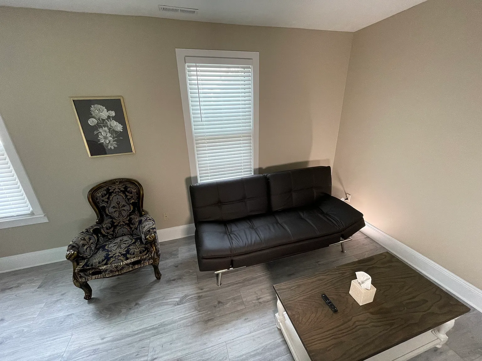 9201 Lorain Ave — Photo 2