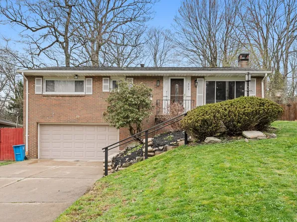 332 Holiday Park Dr, Pittsburgh, PA 15239