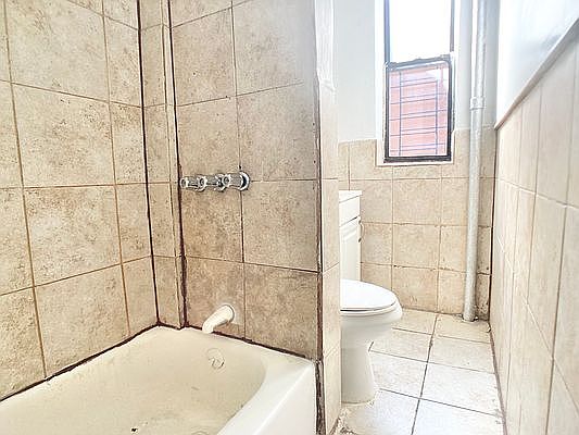 5th image of 317 E 150th St APT 2C