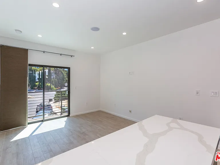 8012 Zeus Dr — Photo 12