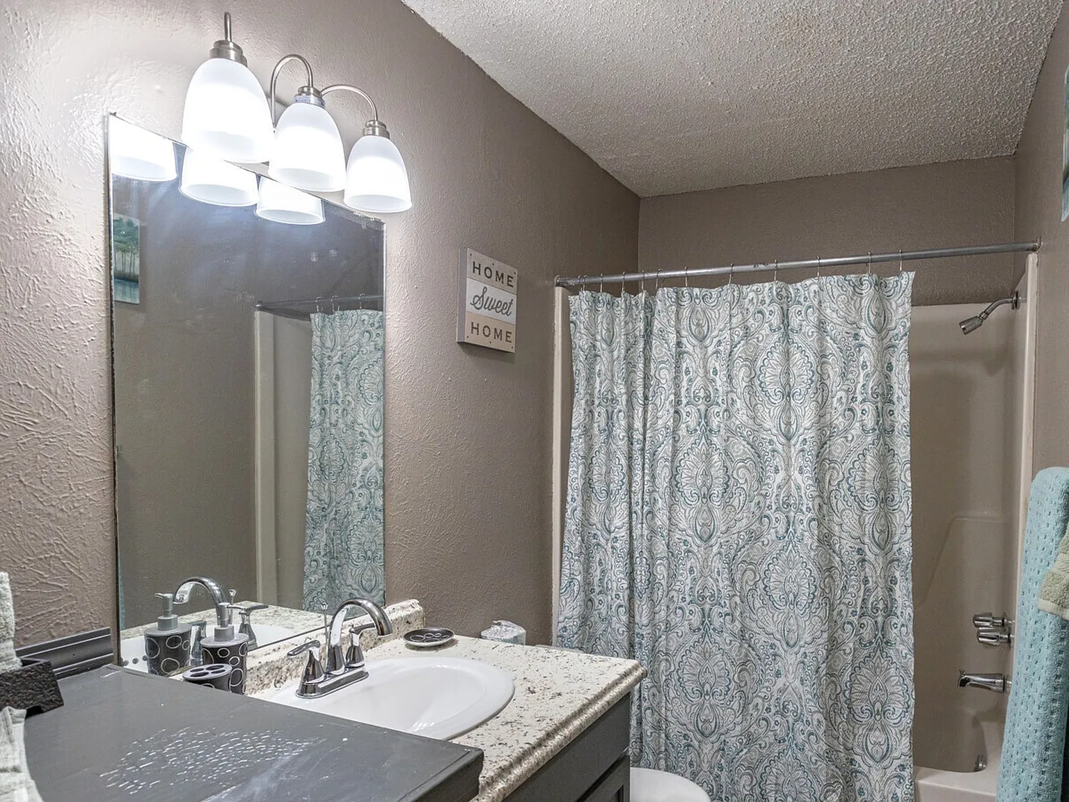 Avendale Pointe Apartments — Photo 3