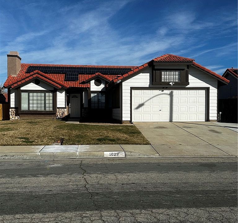 1st image of 1029 E Avenue K6