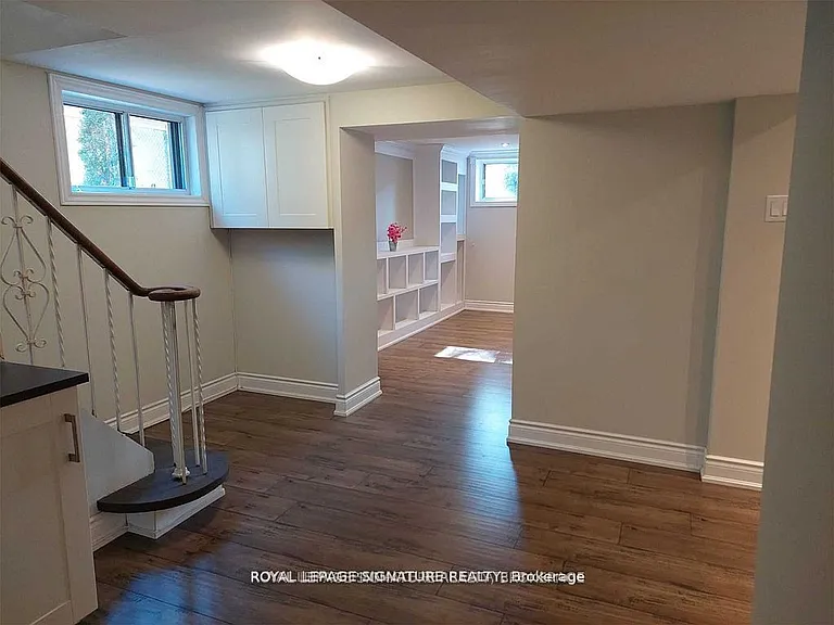2587 Burslem Rd #BASEMENT — Photo 2