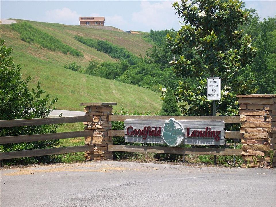 2nd image of 32 Mill Dr