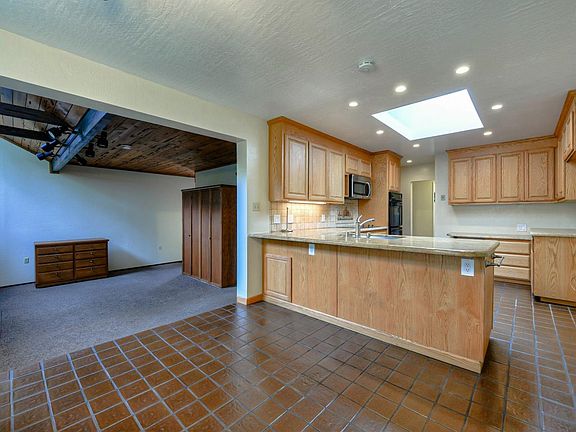 4th image of 4462 Madoc Way