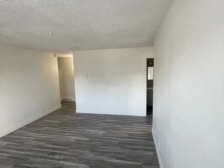 109 S Teton Dr #5 — Photo 3
