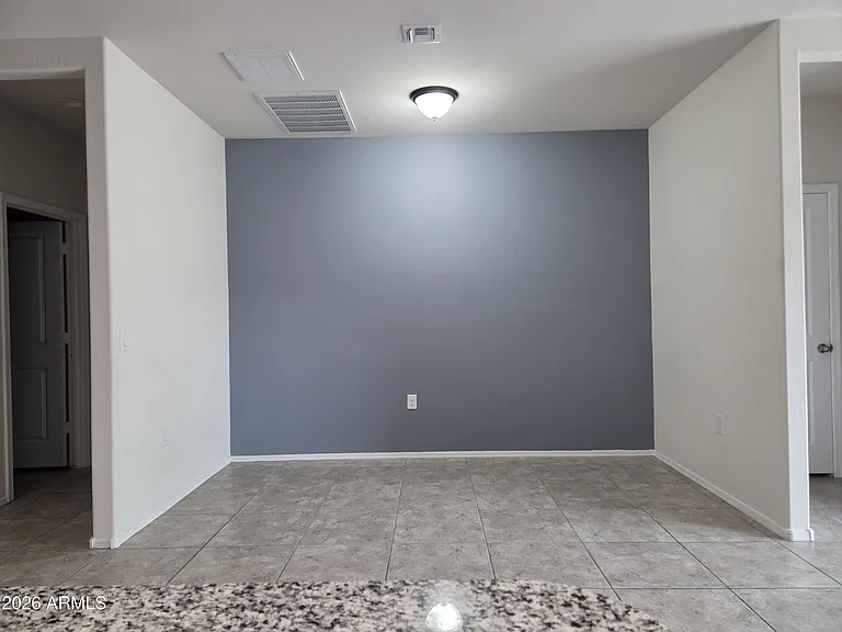 24673 N Alfalfa Dr — Photo 8