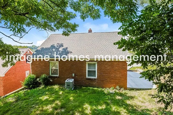 3017 Belleville St — Photo 13