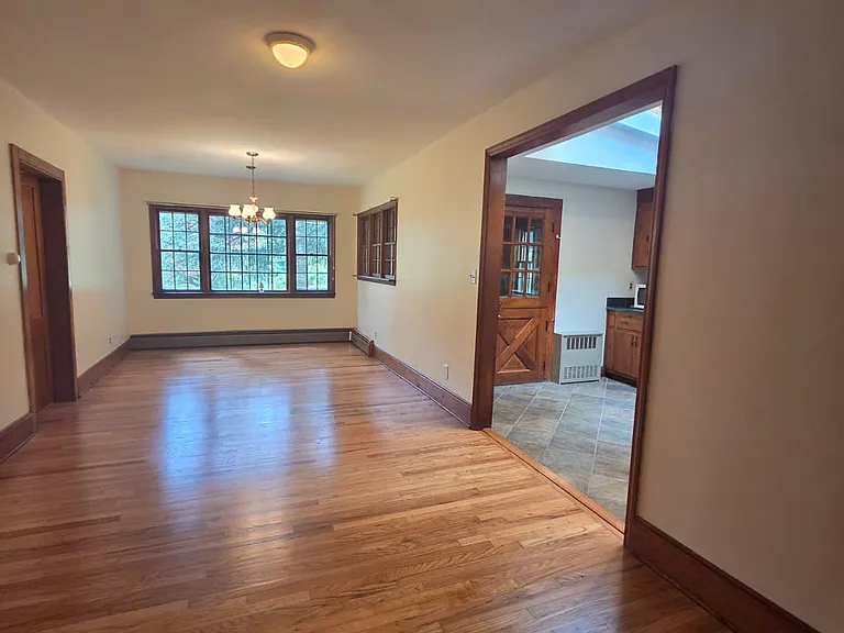 145 Cherry Ln — Photo 7