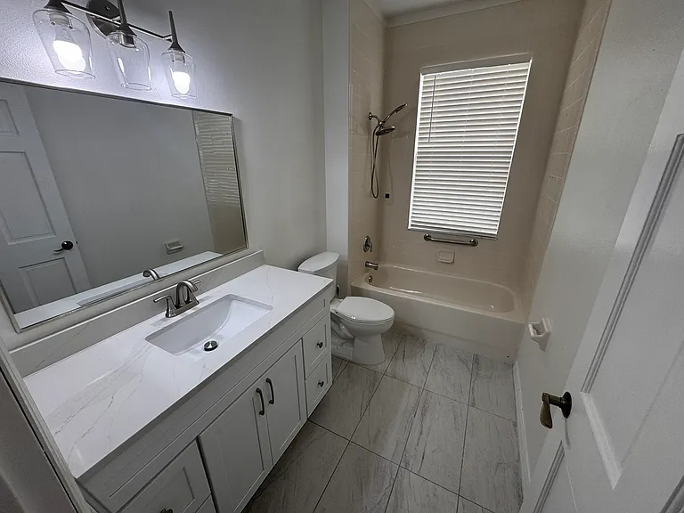 14006 Mailer Blvd — Photo 6