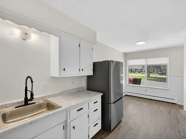 151 E McHattie St #2 — Photo 3