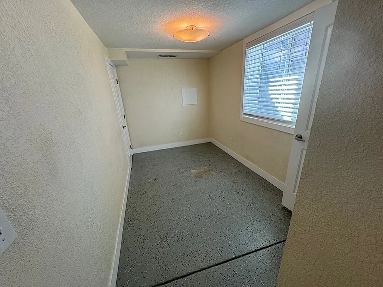 4700 W 16th Ave — Photo 17