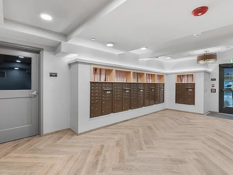 99 Foundry Pl #210 — Photo 7