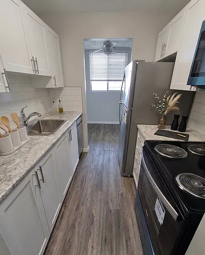 145 Lucan Ave Photo 1